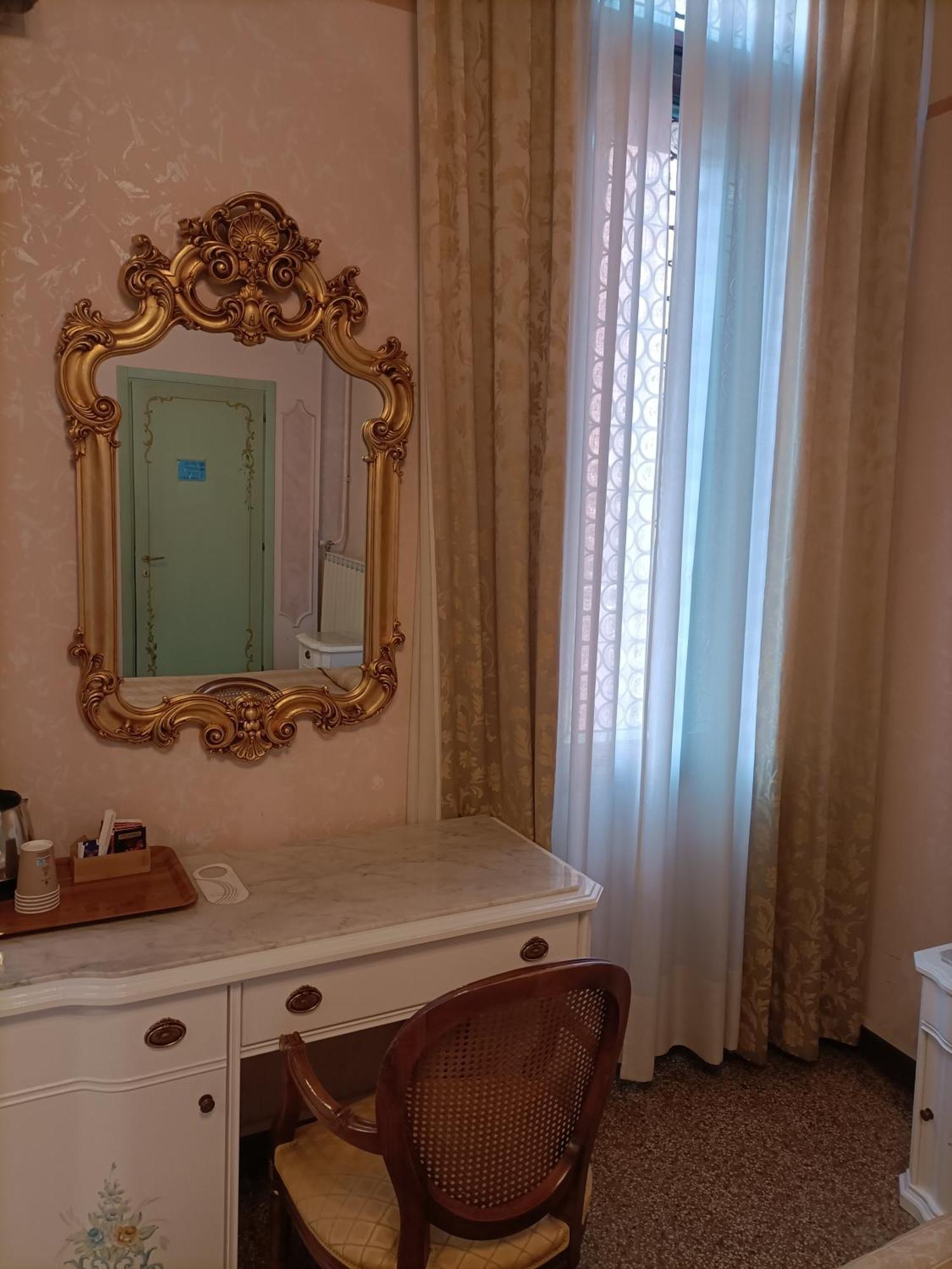 Palazzo Lion Morosini - Check In Presso Locanda Ai Santi Apostoli Wenecja Zewnętrze zdjęcie