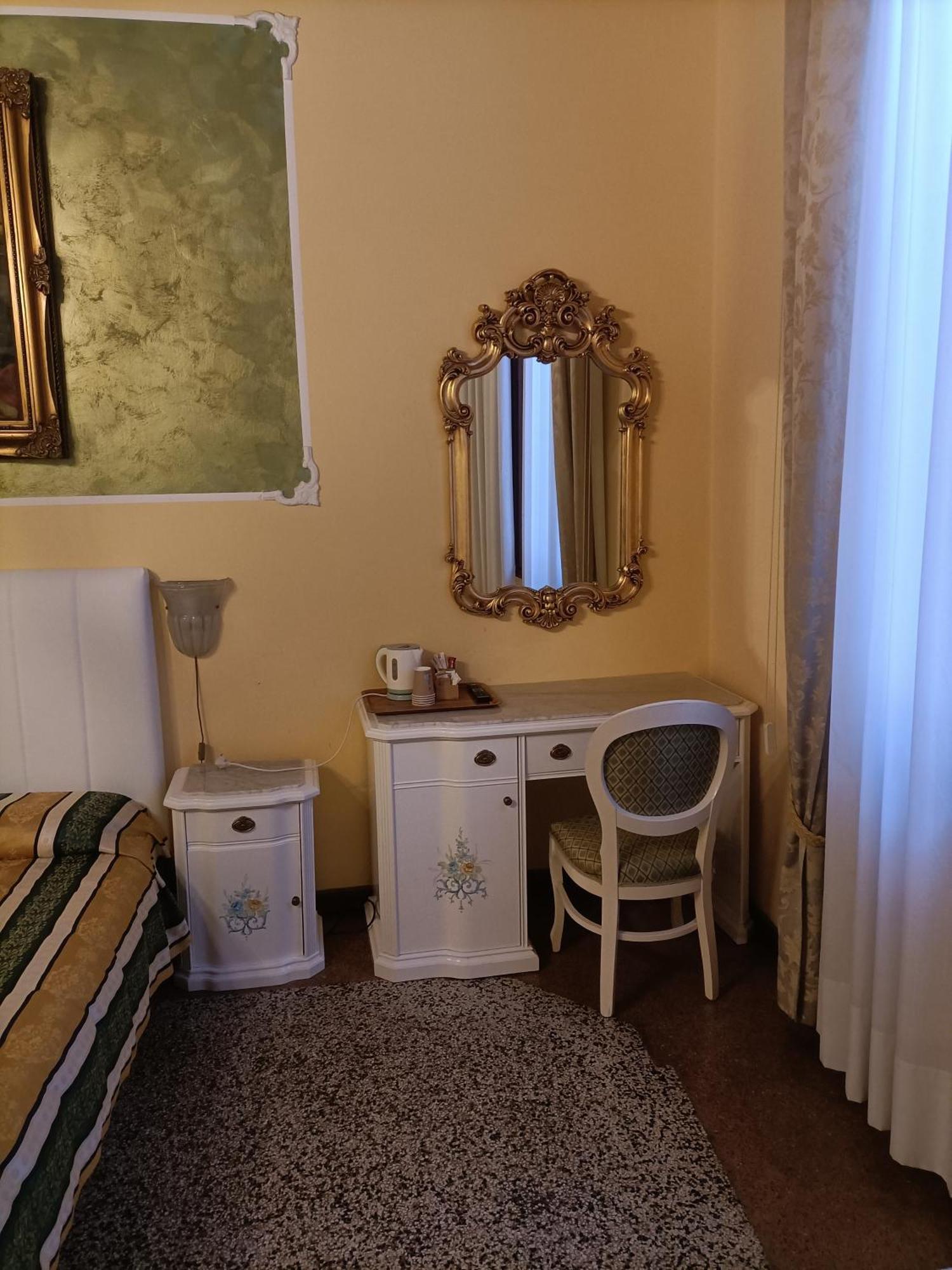 Palazzo Lion Morosini - Check In Presso Locanda Ai Santi Apostoli Wenecja Zewnętrze zdjęcie